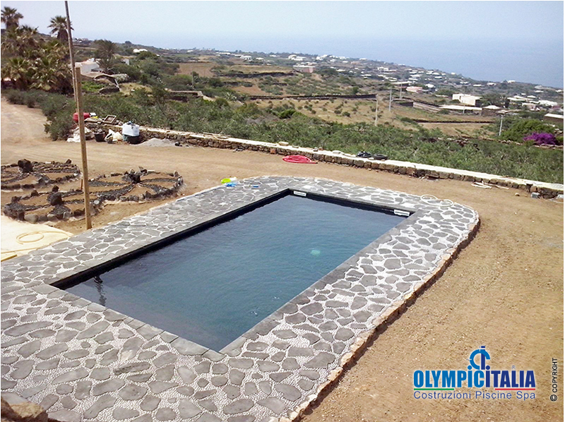 Costruzione piscina prefabbricata Pantelleria